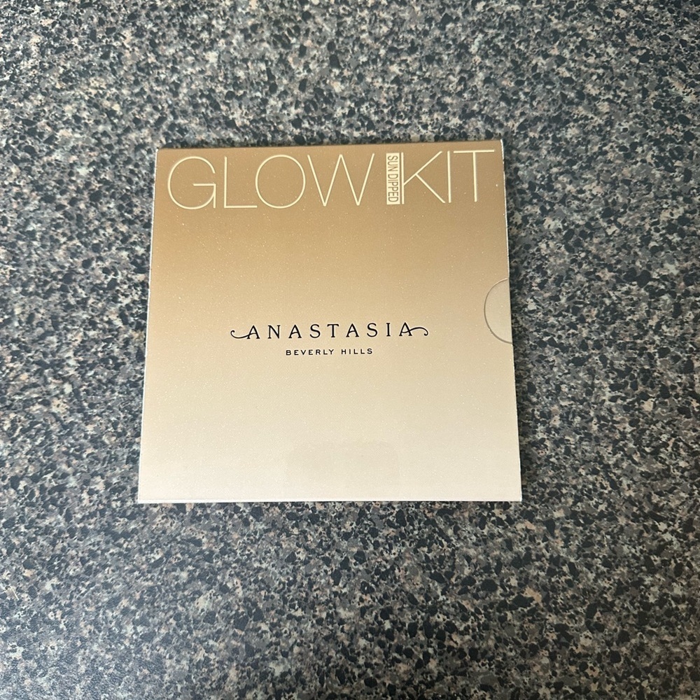 Anastasia Beverly Hills Sun Dipped Glow Kit